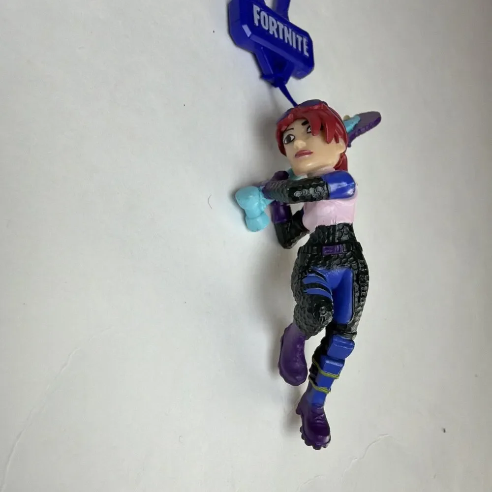 N/A fortnite figure